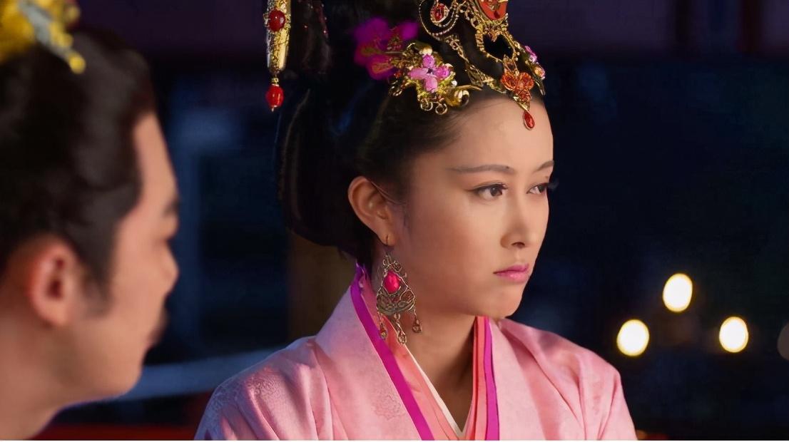 易淘新人怎么花100块买500块的东西? 易淘新人怎么花100块买500块的东西?