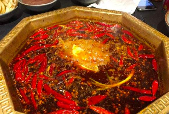 在微信群里发优惠券真的能月入过万吗？