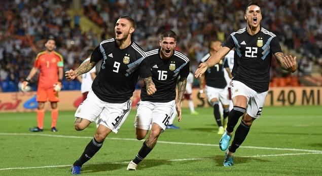 龙鱼增加金质的方法：喂食有针对性的饵料