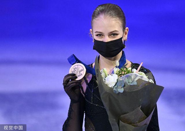 三年前这款让全网崩溃的游戏，新手现在入坑还来得及吗？