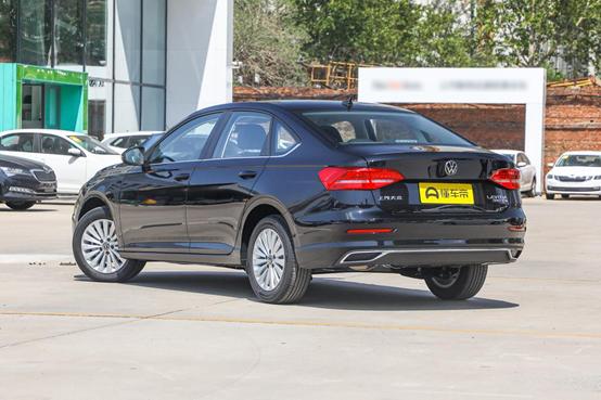 麦饭石在水族中的作用与选购指南：提升水质与鱼类健康