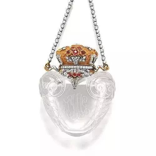 兴奋坠饰到底是什么？为什么它在小说里让人这么着迷？