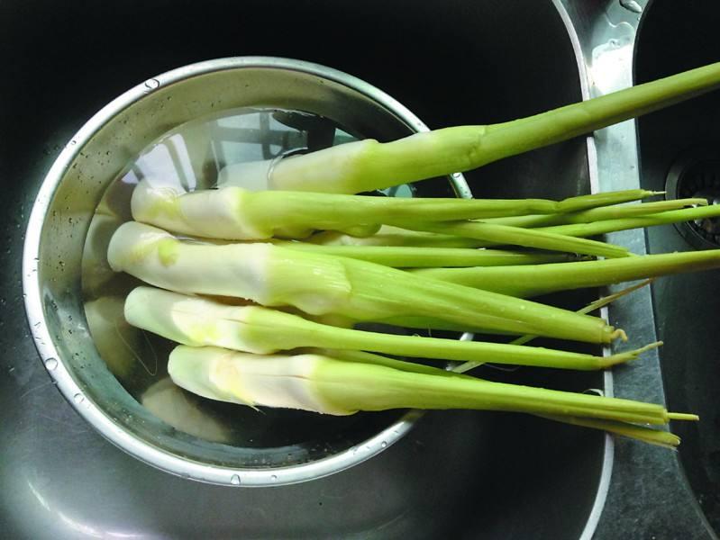 为什么 利 字的左边是禾苗？