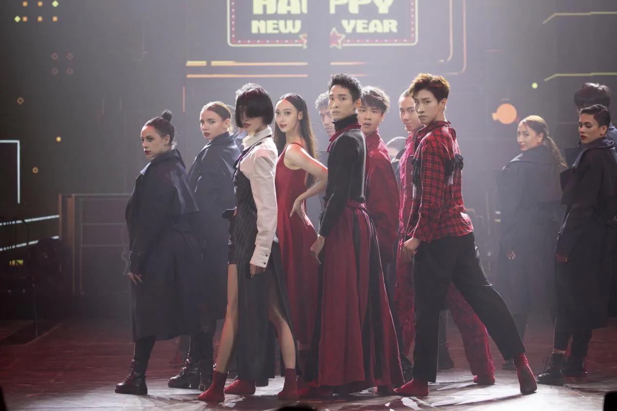 虎皮鹦鹉生蛋容易养雏难？