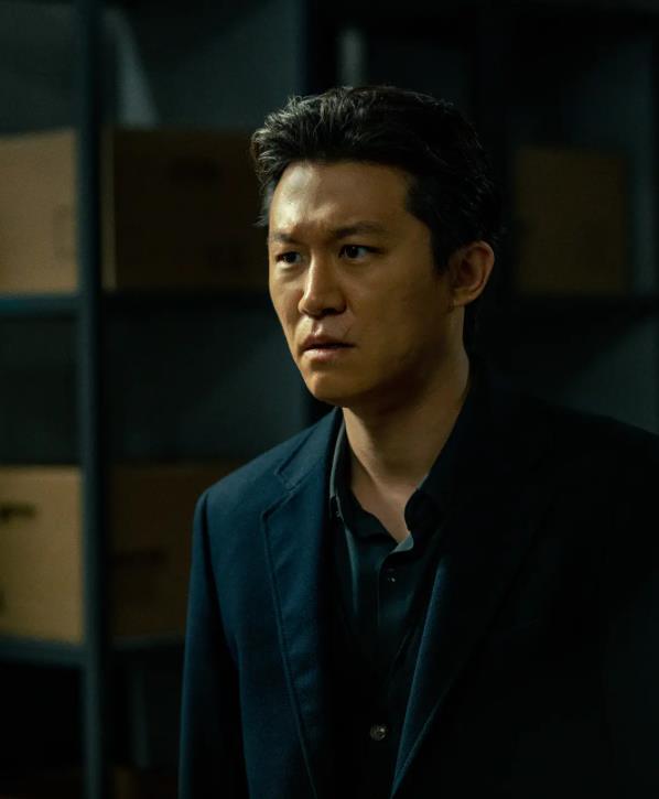 手机照片爆满怎么办？这个相册神器能一键拯救！