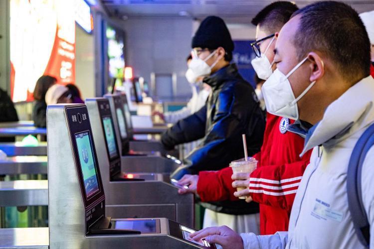 朋友圈疯传的春运取消通知是真的吗？