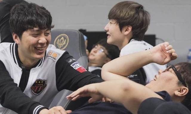 SKT与JAG的94分钟大战为何成为电竞史上最经典膀胱局？