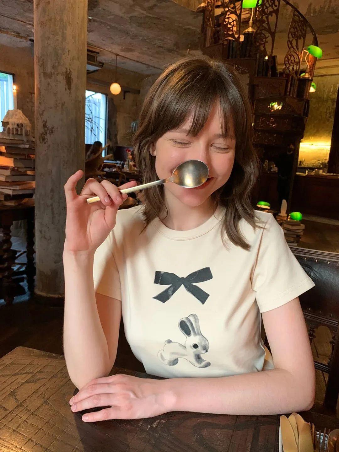 刚出生的小狗没狗妈怎么办？90后小妹亲测挤奶喂养攻略