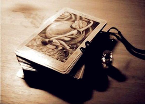 免费塔罗占卜到底靠不靠谱？