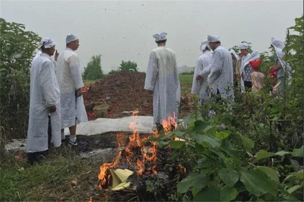 5月3日_月经一直不干净是什么原因_月经