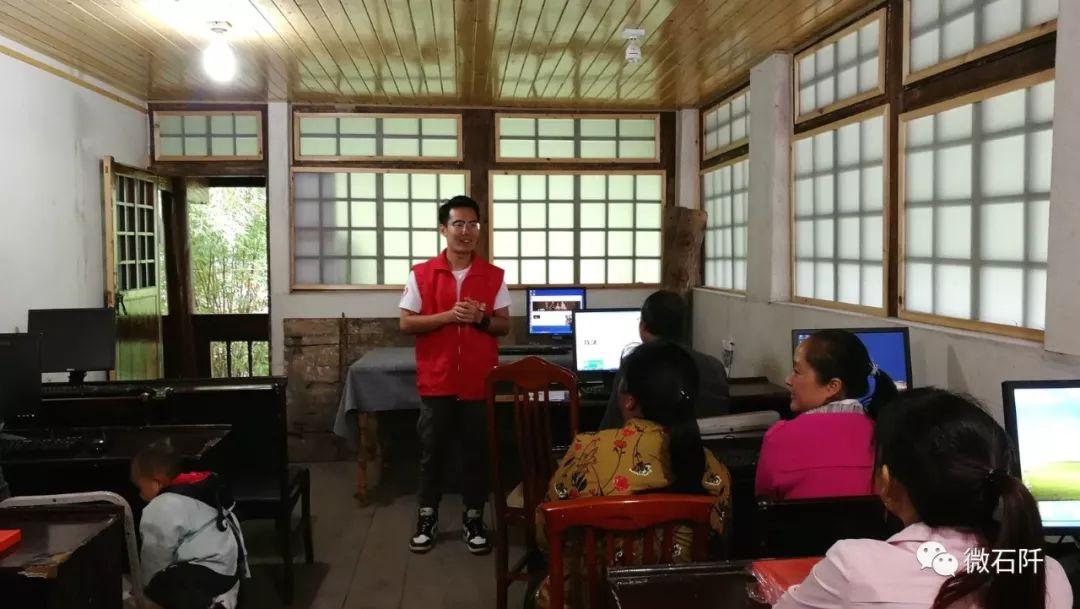 刺绣的拼音到底是xiù还是xiū？