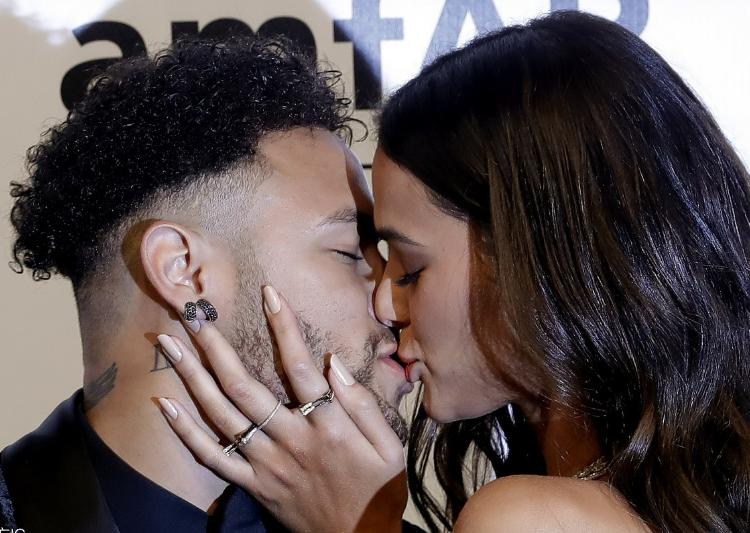 为什么老玩家总说2011年8月31日改变了一切？