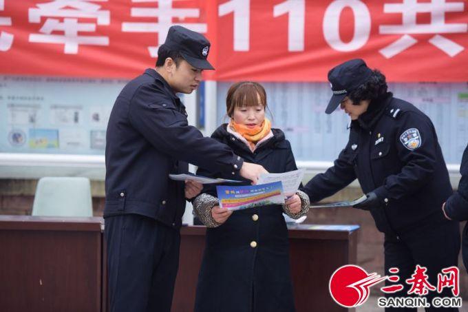 突的正确拼音到底是tū还是tóu？