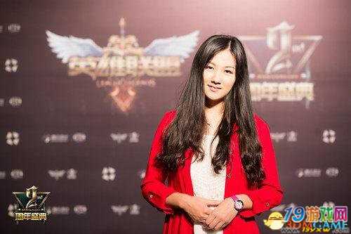 小苍为何能成为英雄联盟解说领域的传奇人物？