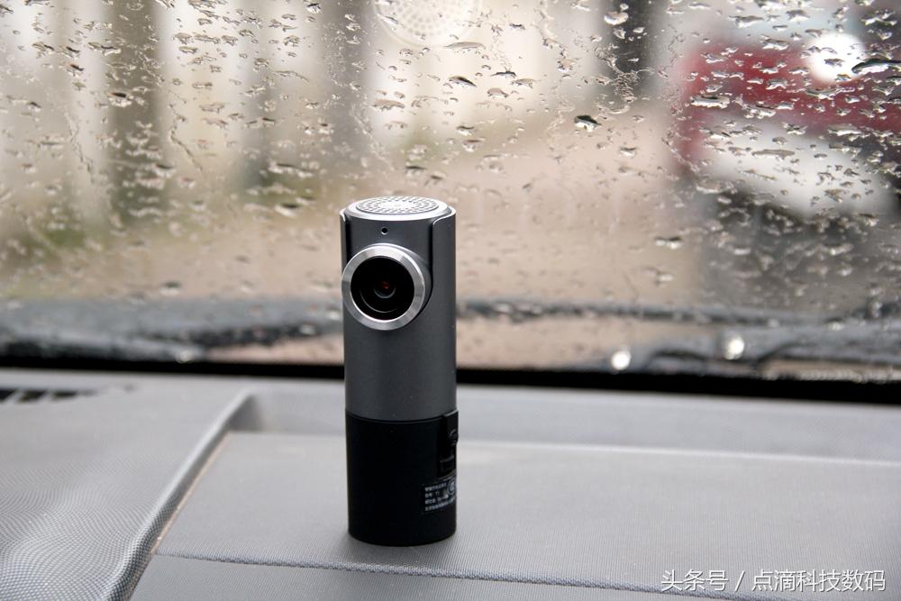 为什么你拍的小黄车视频总像行车记录仪？