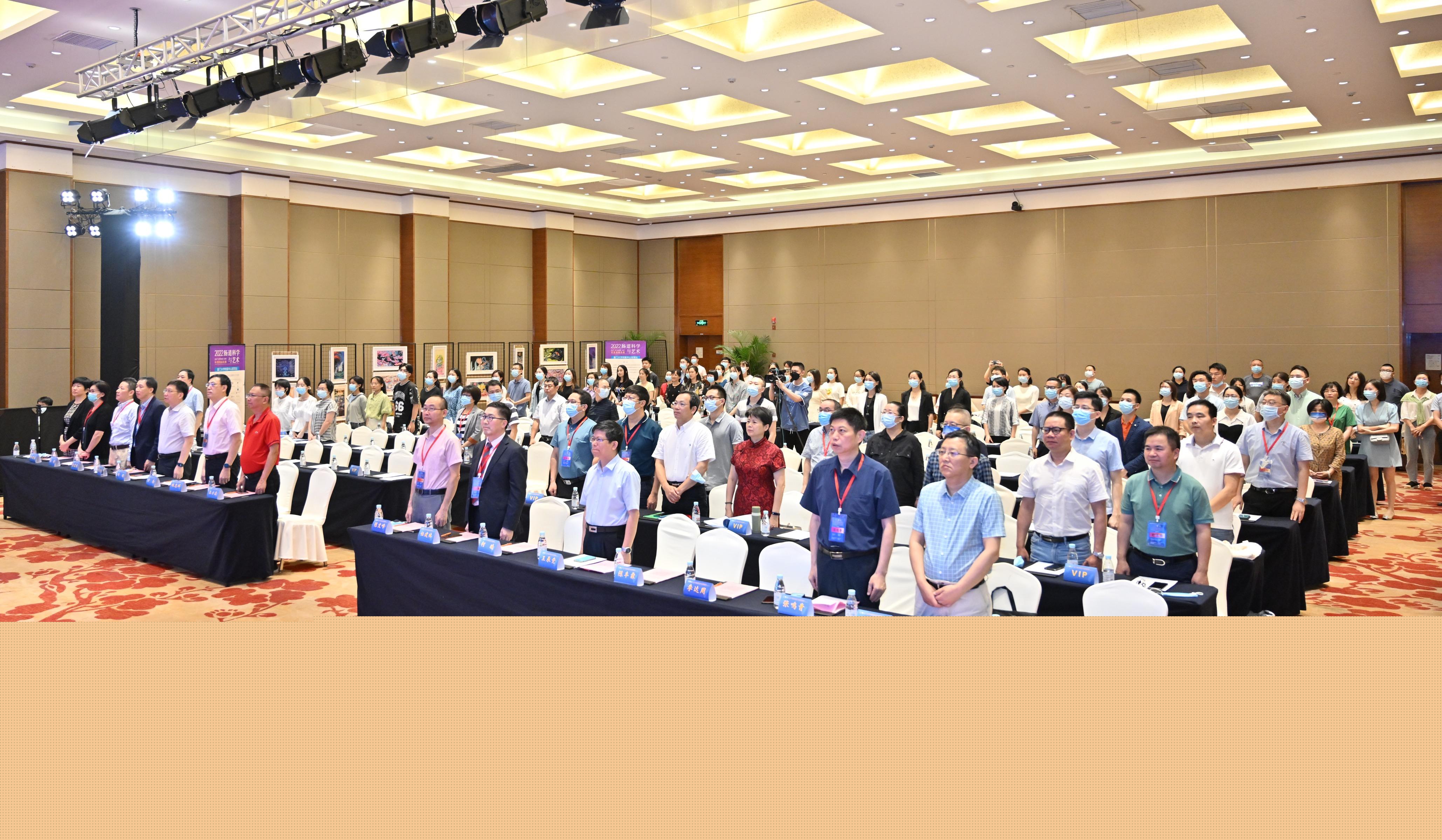 在海外生活找不到组织？哪个华人论坛能真正帮到你？