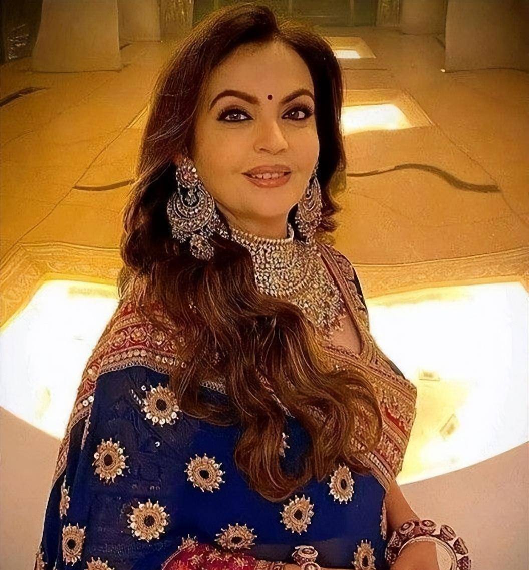 印度首富妻子妮塔的传奇人生 印度首富妻子妮塔的传奇人生