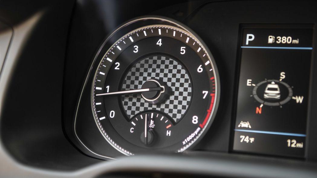 北京伊兰特集体下线,咱们的出租车要变天了吗? 北京伊兰特集体下线,咱们的出租车要变天了吗?