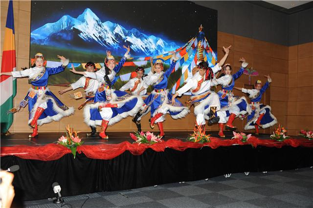 在塞舌尔生活的华人如何快速找到本地资源？