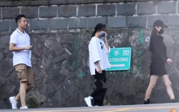 小玥儿与汪小菲感情_汪小菲 面相_汪小菲带小玥儿出门活动