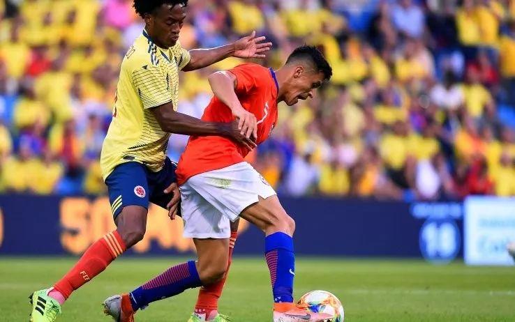 厄瓜多尔打智利为啥总像踢到铁板? 厄瓜多尔打智利为啥总像踢到铁板?