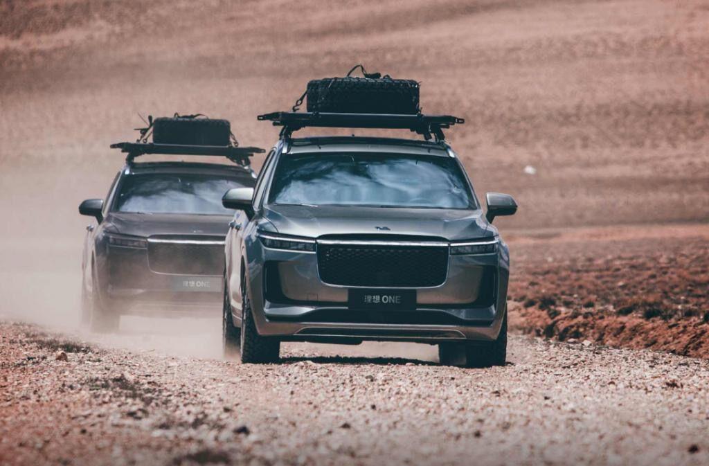 理想ONE汽车：家庭出行新选择，智能与空间如何兼得？