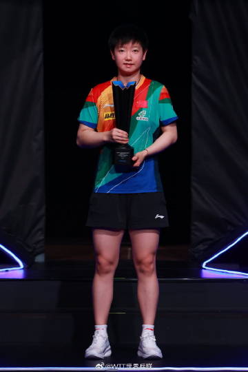 《天后之路，璀璨逆袭》，孙颖莎回应离大满贯只差一步，坚韧不拔，未来可期，孙颖莎落选