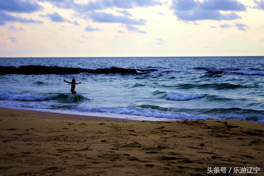 花少北的视频为什么能让500万人笑到劈叉? 花少北的视频为什么能让500万人笑到劈叉?