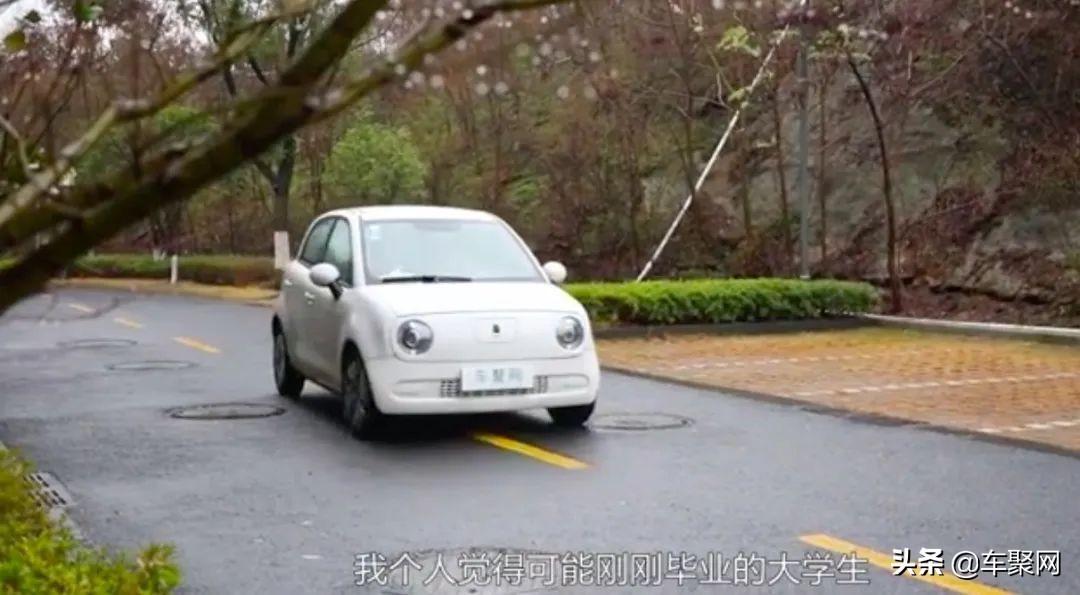 比亚迪仰望R1发布，国产车真的能挑战特斯拉了吗？