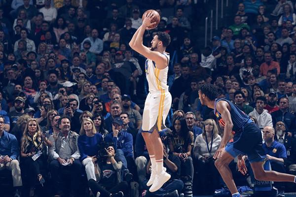 库里狂砍33分背后藏着哪些篮球秘密？