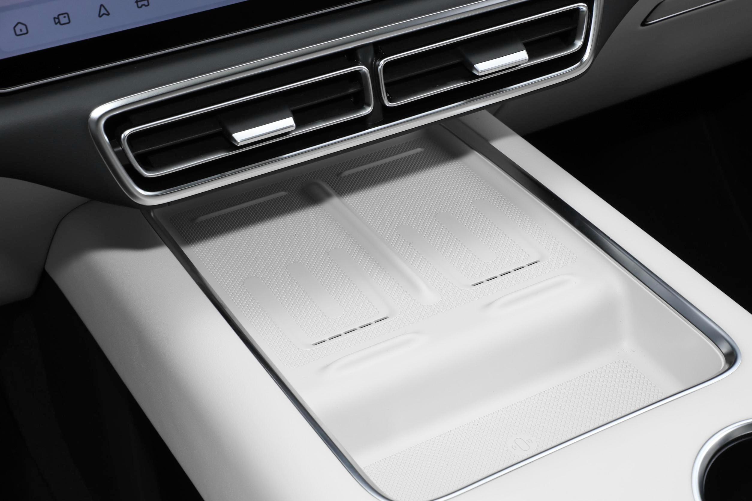 理想L8汽车2024款到底要多少钱才能入手？