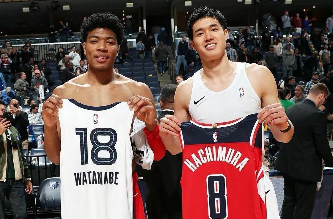 中国男篮凭什么能在世预赛打出10胜2负？