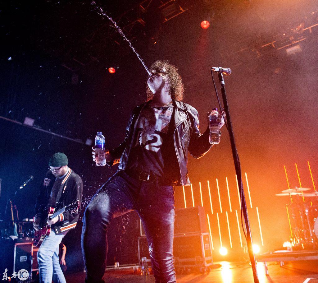 在伦敦混华人论坛到底有啥用？手把手教小白找到组织！