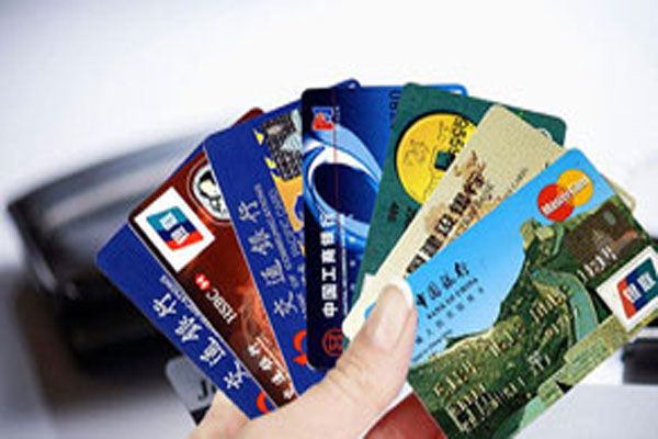 18岁好通过的小额网贷有哪些？这些渠道帮你轻松搞定应急需求！