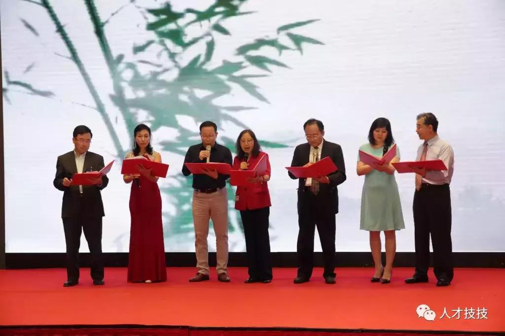 途观1.8T风尚版值得入手吗？深度解析动力、配置与性价比，家用SUV选购指南