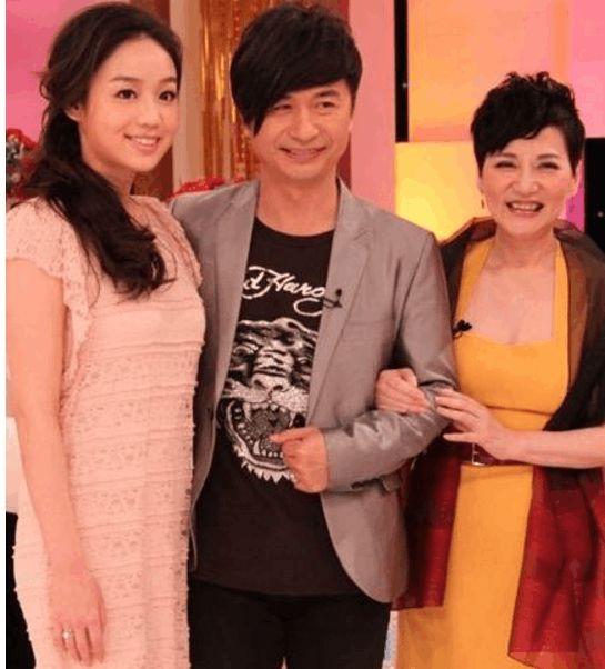 为什么你家猫主子总把沙发抓成流苏款? 为什么你家猫主子总把沙发抓成流苏款?