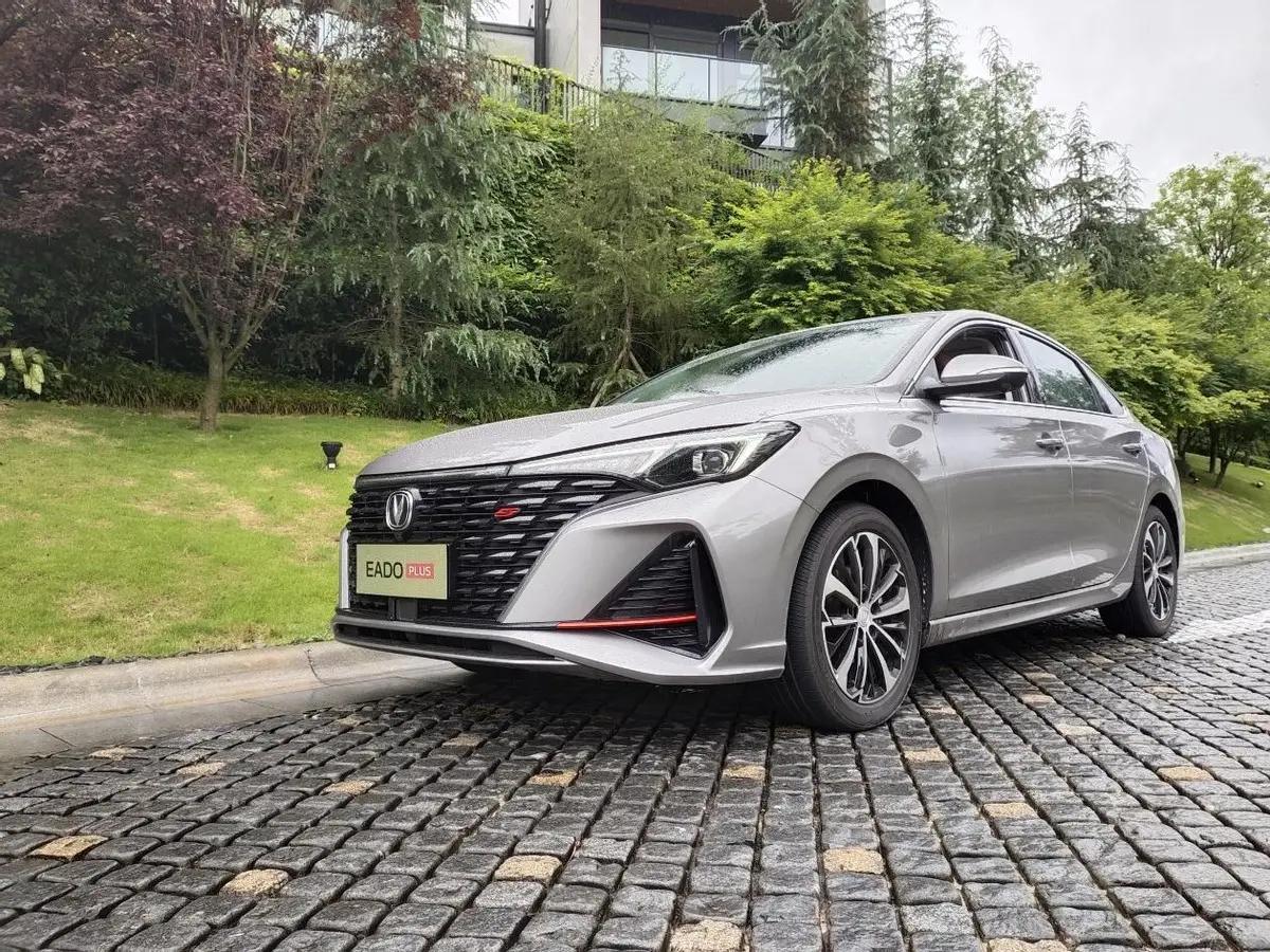 新手第一辆车选长安逸动到底靠不靠谱? 新手第一辆车选长安逸动到底靠不靠谱?