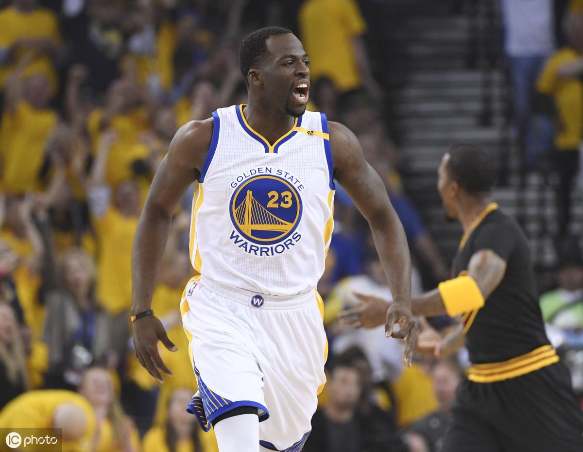 刚入坑NBA 2K6怎么玩才能不挨虐？