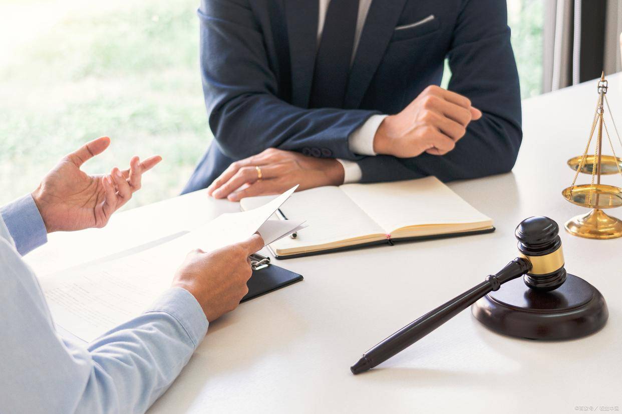 律师可以兼职法律顾问吗？最新政策解读