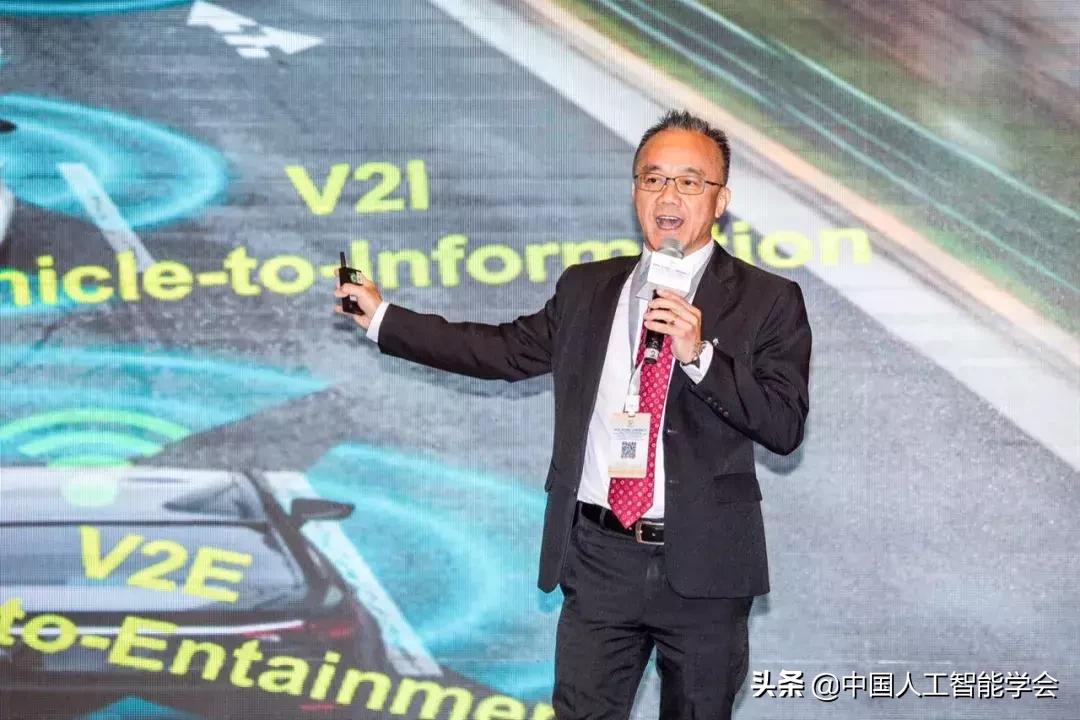 新加坡华人论坛注册必须用QQ邮箱吗？