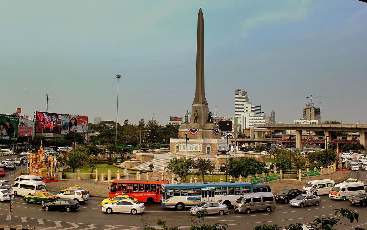 在泰国生活怎么快速找到华人组织？