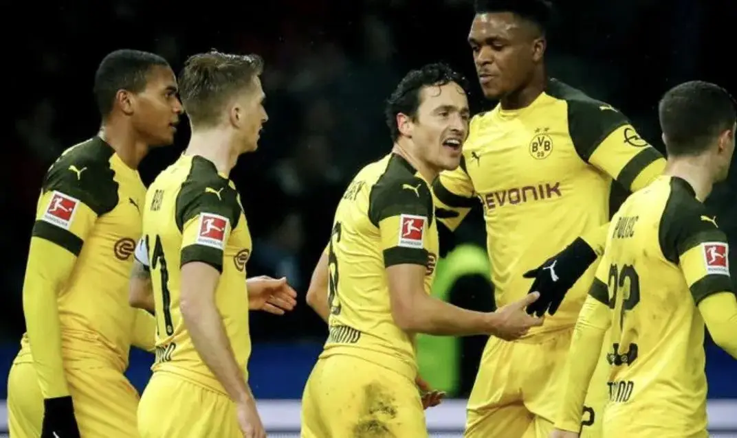 沃尔夫斯堡防守反击战术_德甲多特蒙德主场优势_德甲今晚比赛分析多特蒙德