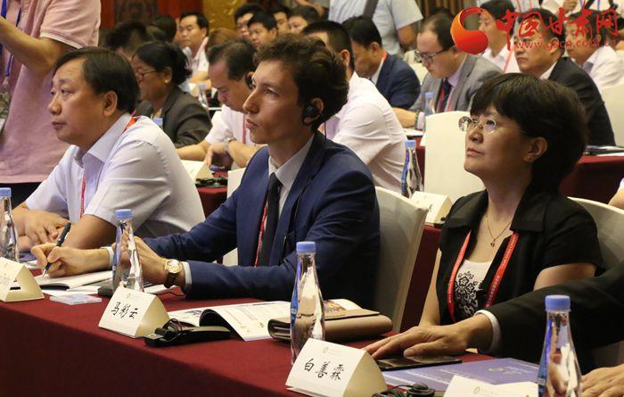 梦见网友来找自己是吉是凶?2025运势全解 梦见网友来找自己是吉是凶?2025运势全解