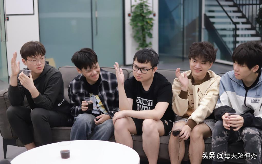 生肖鼠的人为啥总能绝处逢生？