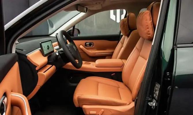 零跑C10纯电究竟值不值得买？新手必看的5大关键问题