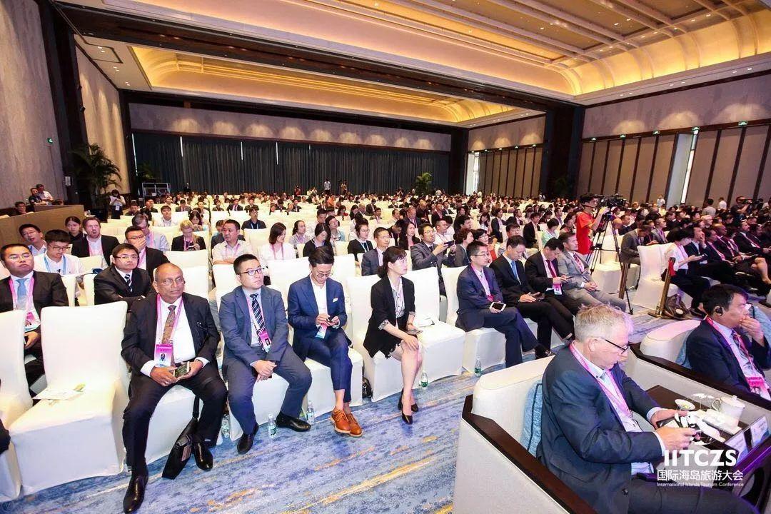 曼联02托迈酷客联名款到底值不值得买? 曼联02托迈酷客联名款到底值不值得买?