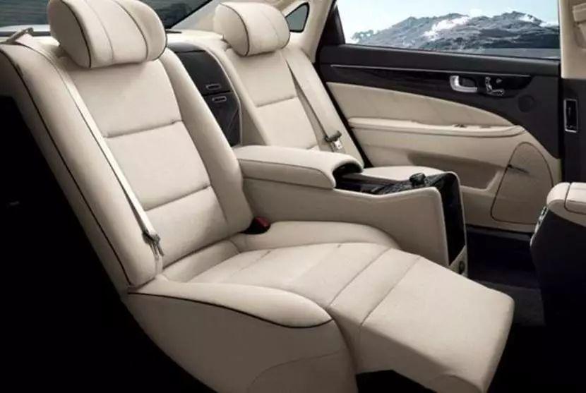 奔驰全系降价15万是真福利还是营销套路？新手买车避坑指南