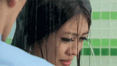 猫咪的眼睛会放电，是因为有睫毛吗？