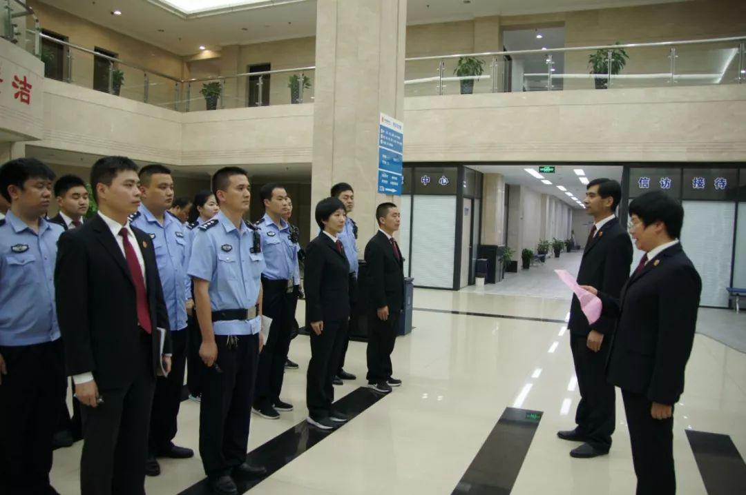 新手玩阿莱芒为什么总被BOSS按在地上摩擦？