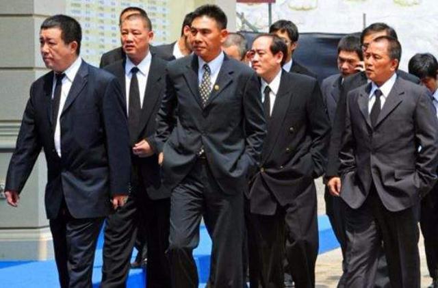 在越南生活如何找到靠谱的华人圈子？